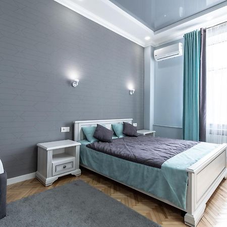 Inshiapartments On Liberty Avenue Львів Екстер'єр фото