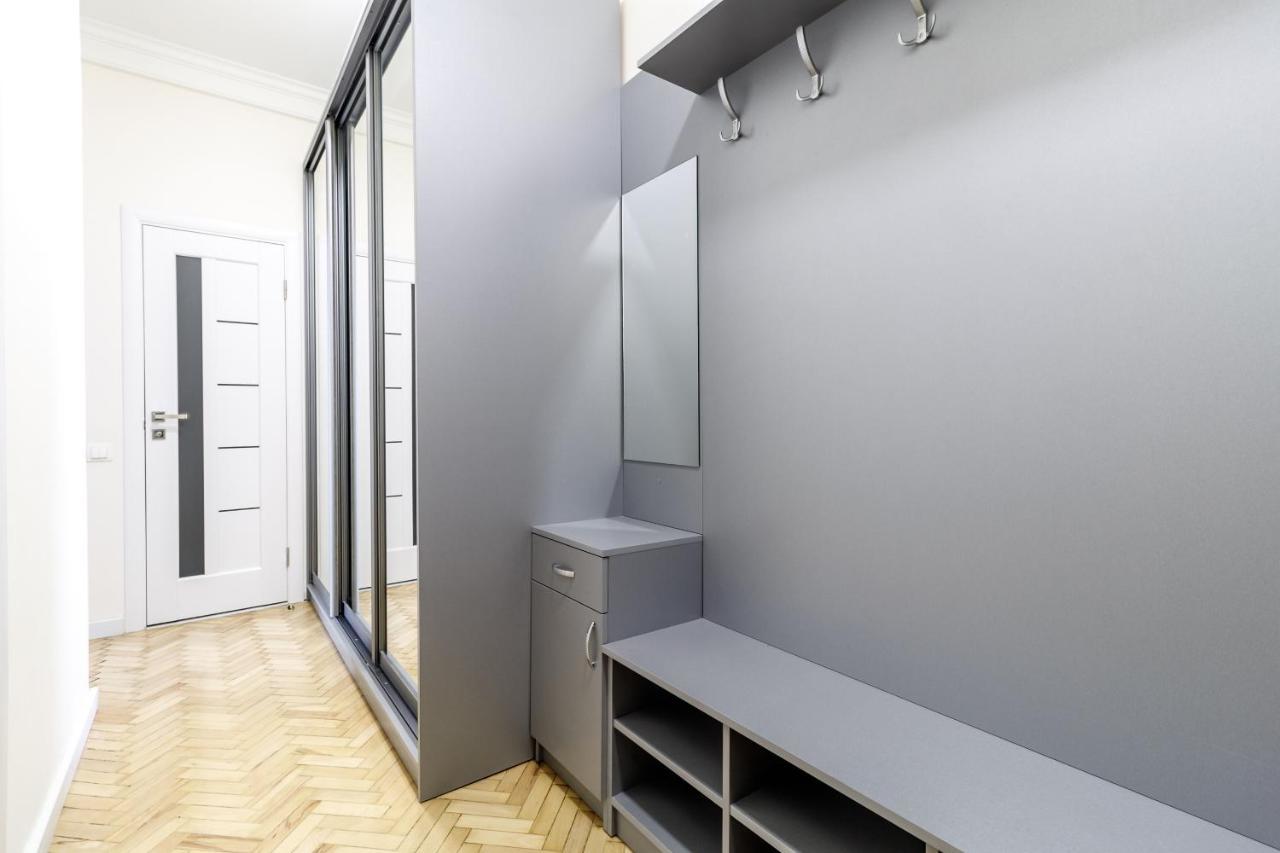 Inshiapartments On Liberty Avenue Львів Екстер'єр фото